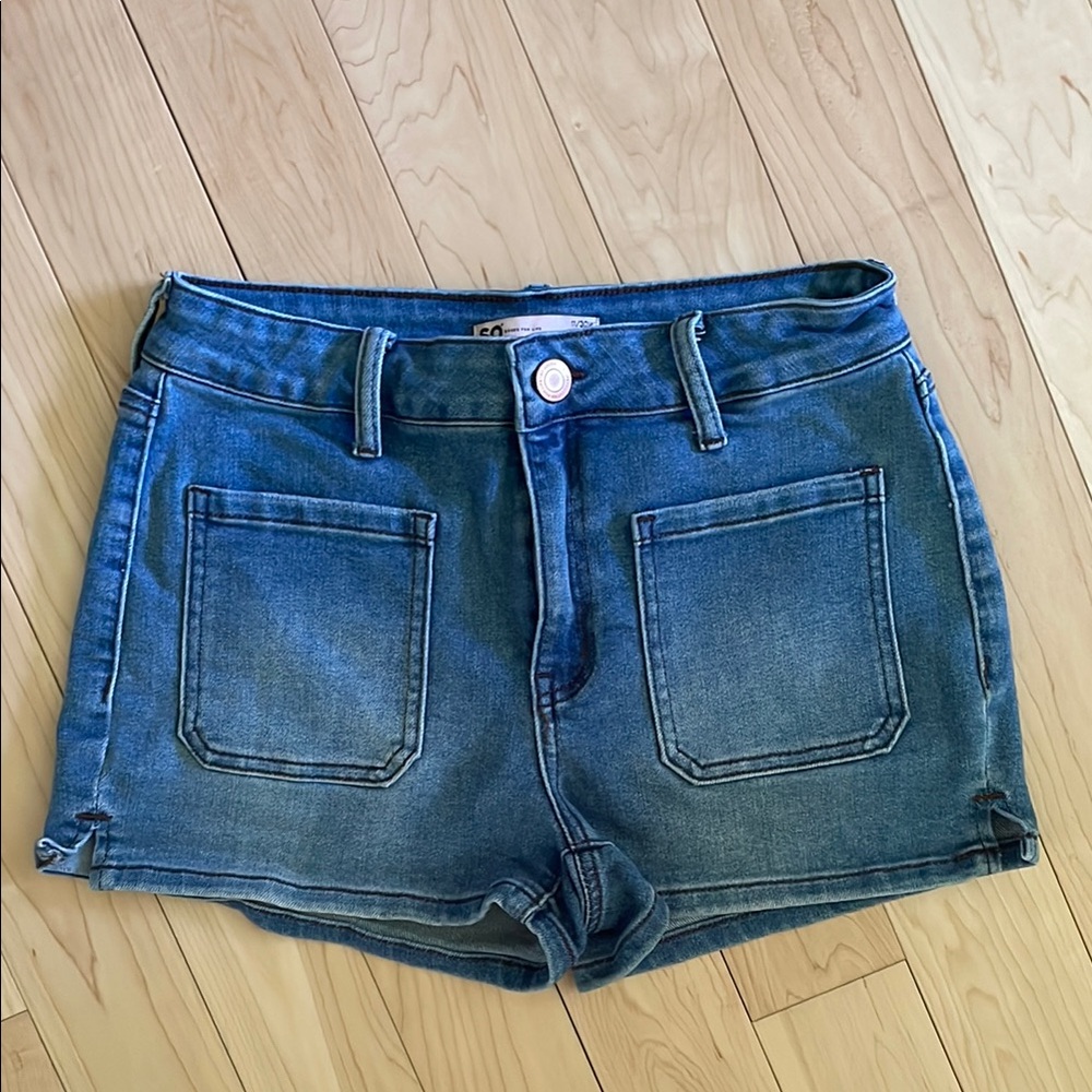 SO juniors size 11 30 high rise shortie Denim Blue Women's Shorts